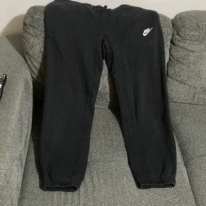 Mens Nike 2 pairs cuffed sweatpants sz medium -black 7/10 condition -some fading